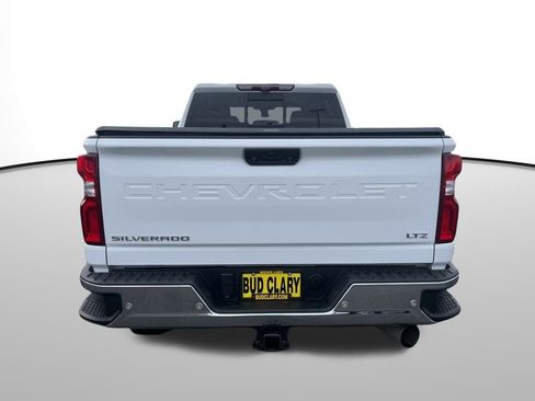 Used 2022 Chevrolet Silverado 2500 LTZ w/ LTZ Plus Package image 5