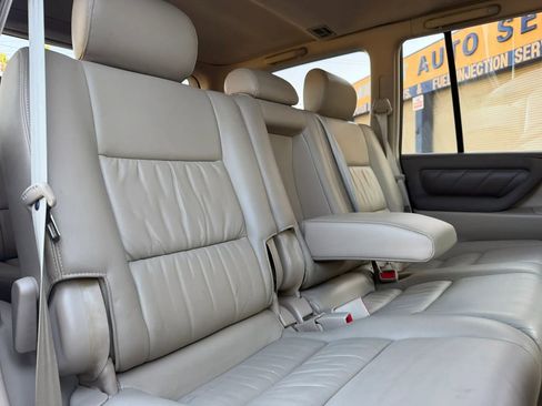 Used 2000 Toyota Land Cruiser AWD/4WD image 17