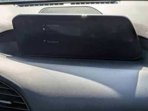 Used 2023 MAZDA MAZDA3 s image 14