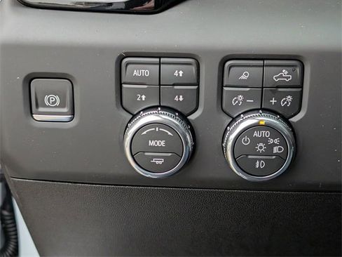 New 2026 GMC Sierra 2500 Denali Ultimate image 18