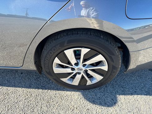 Used 2024 Nissan Altima 2.5 S image 18