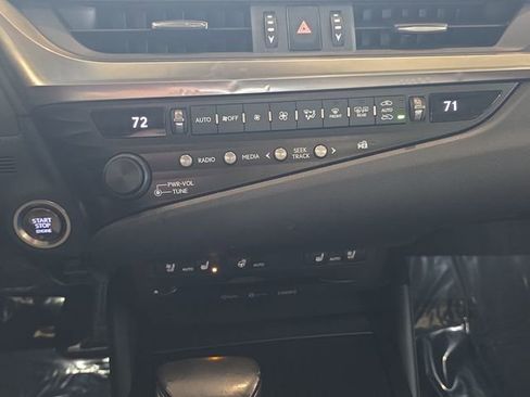 Used 2019 Lexus ES 350 w/ Premium Package image 22