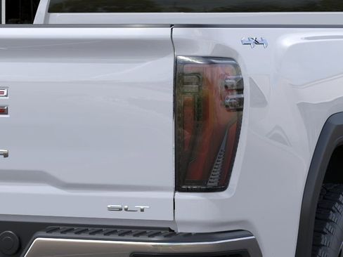 New 2026 GMC Sierra 3500 SLT w/ SLT Convenience Package AWD/4WD image 11