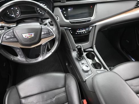 Used 2023 Cadillac XT5 Sportv w/ Platinum Package AWD/4WD image 16