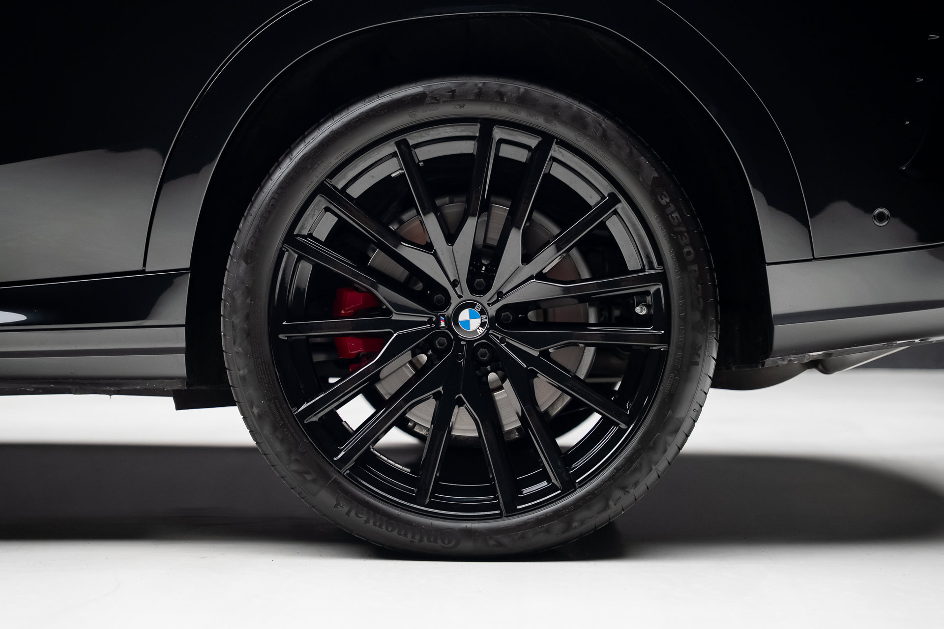 Used 2022 BMW X6 M50i w/ Premium Package AWD/4WD image 21