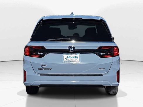 Used 2026 Honda Odyssey Sport-L image 6