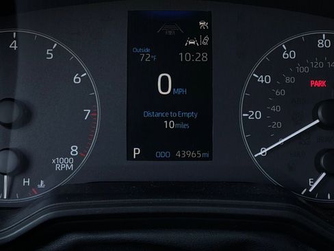 Used 2025 Toyota Corolla LE image 33