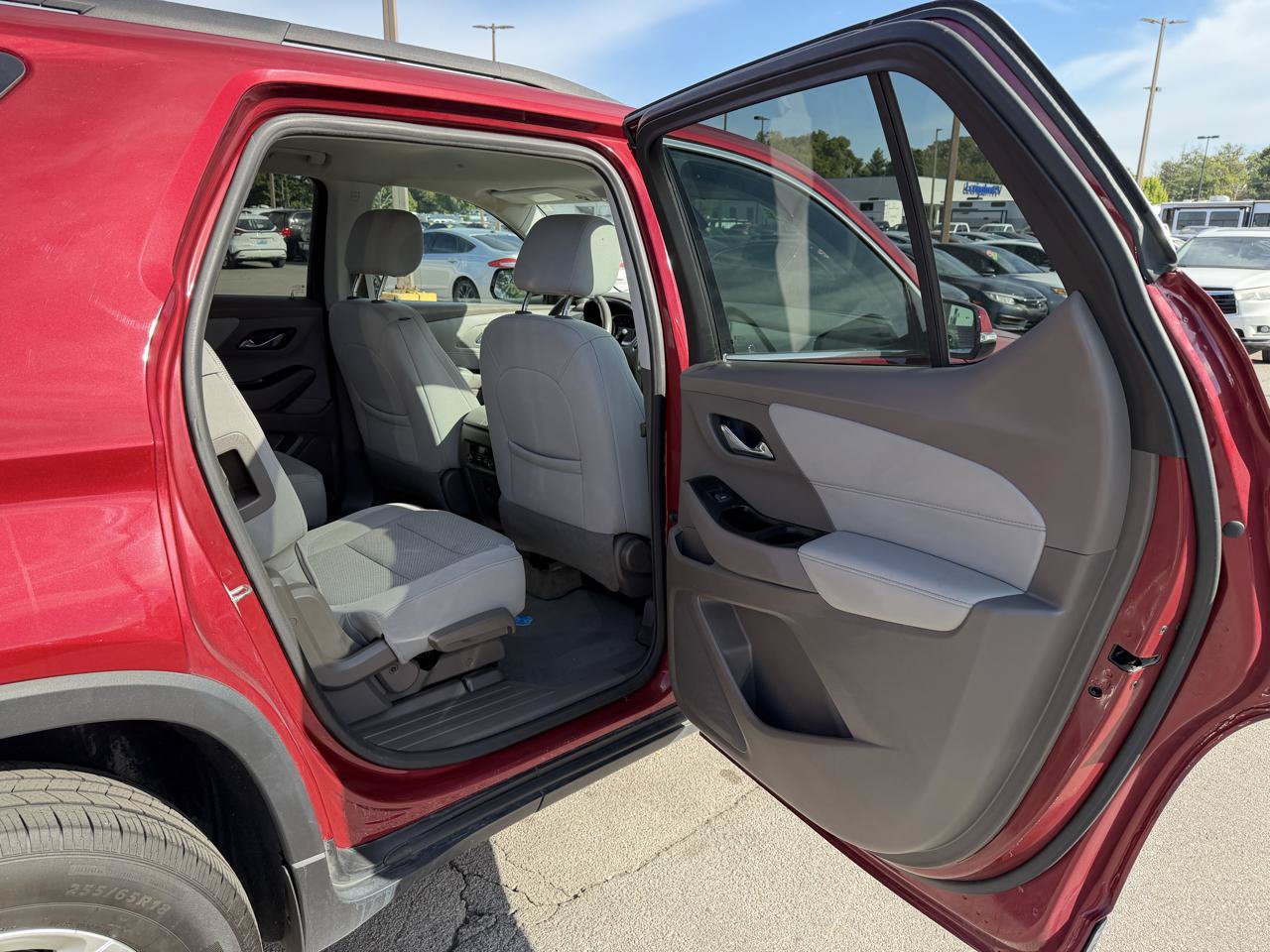 Used 2020 Chevrolet Traverse LT AWD/4WD image 10