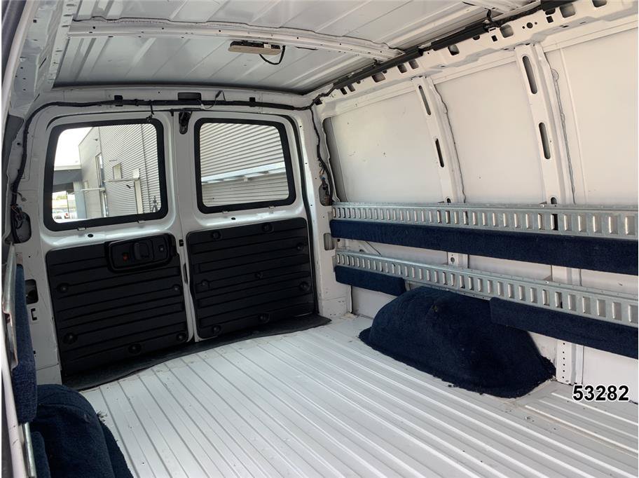 Used 2020 Chevrolet Express 2500 RWD image 12