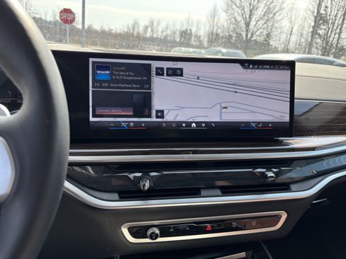 Used 2026 BMW X7 xDrive40i image 30