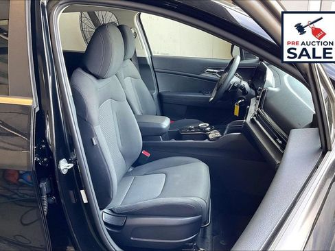 Used 2023 Kia Sportage LX AWD/4WD image 7