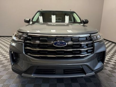 New 2026 Ford Explorer Active AWD/4WD image 4