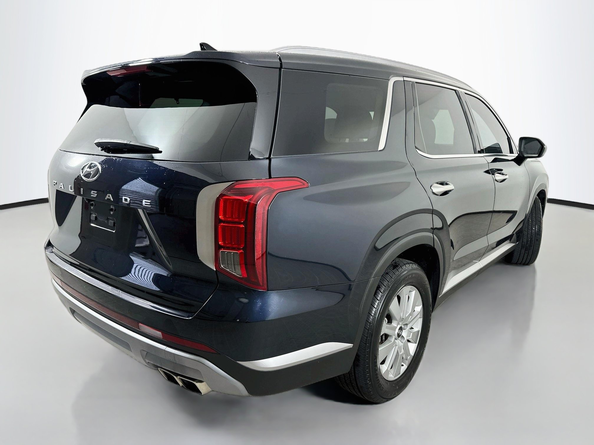 Used 2023 Hyundai Palisade SEL FWD image 7