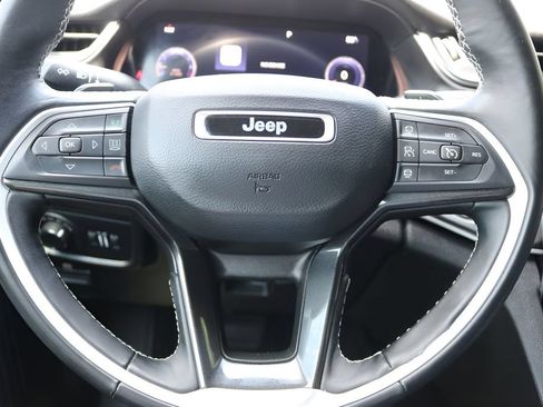 Used 2022 Jeep Grand Cherokee L Laredo AWD/4WD image 25