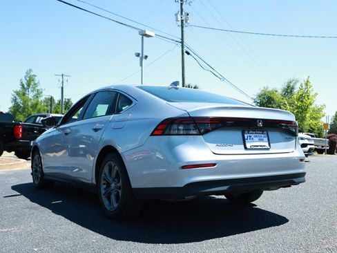 Used 2024 Honda Accord EX image 8
