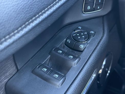 Used 2020 Ford Expedition Max Limited image 2