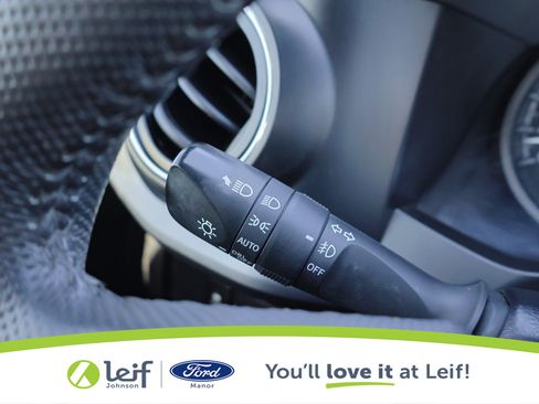 Used 2023 Toyota Tacoma TRD Off-Road image 17