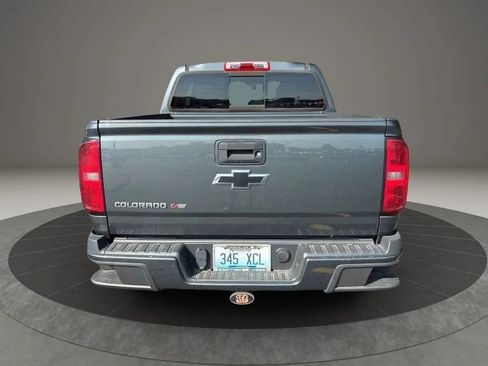 Used 2017 Chevrolet Colorado Z71 AWD/4WD image 8