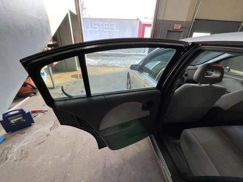 Used 2006 Saturn ION Level 3 w/ Enhanced Performance Pkg image 22