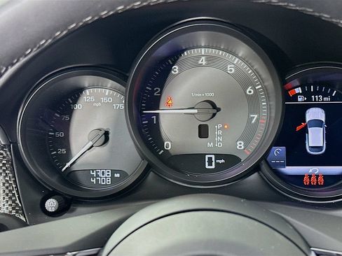 Certified 2025 Porsche Macan AWD/4WD image 13