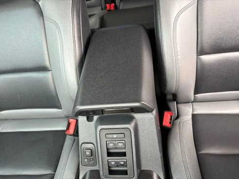 Used 2024 Ford Bronco Black Diamond w/ Sasquatch Package image 35