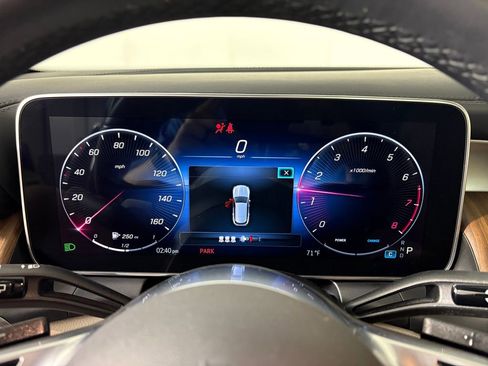 Used 2024 Mercedes-Benz GLC 300 4MATIC image 16