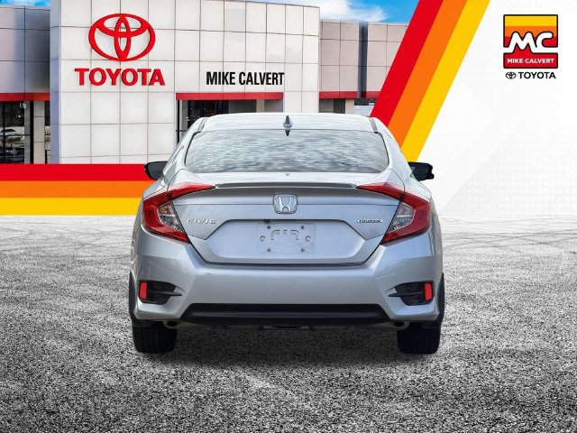 Used 2017 Honda Civic Touring image 7