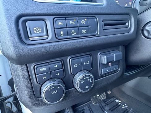 Certified 2024 Chevrolet Tahoe Z71 w/ Luxury Package AWD/4WD image 6