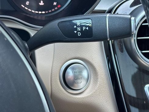Used 2019 Mercedes-Benz GLC 300 image 35