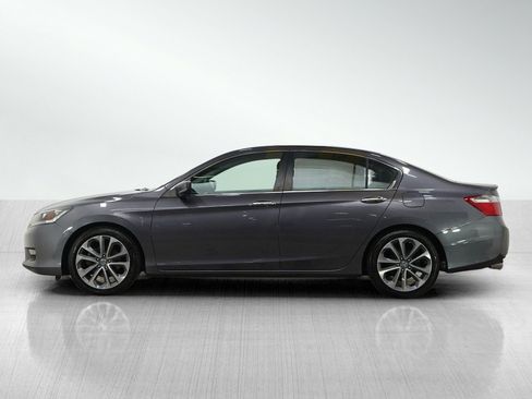 Used 2015 Honda Accord Sport image 2