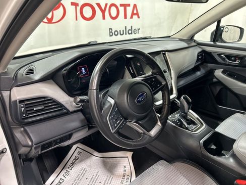 Used 2025 Subaru Outback Premium AWD/4WD image 22