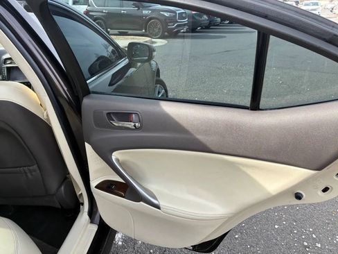 Used 2013 Lexus IS 250 AWD w/ Premium Pkg image 30