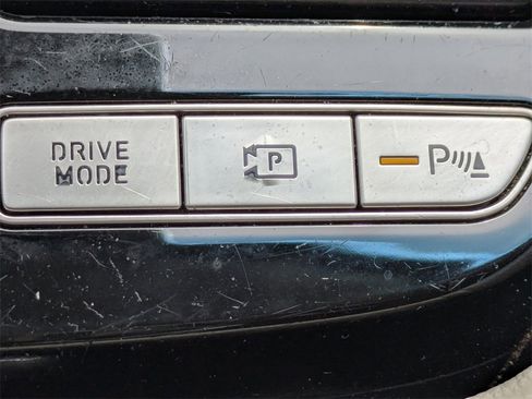 Used 2021 Genesis G80 2.5T image 22