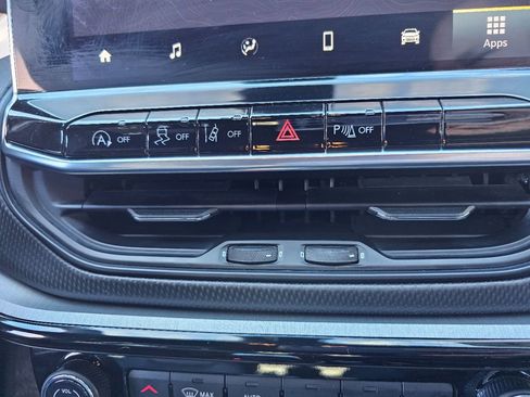 Used 2025 Jeep Compass Trailhawk image 11