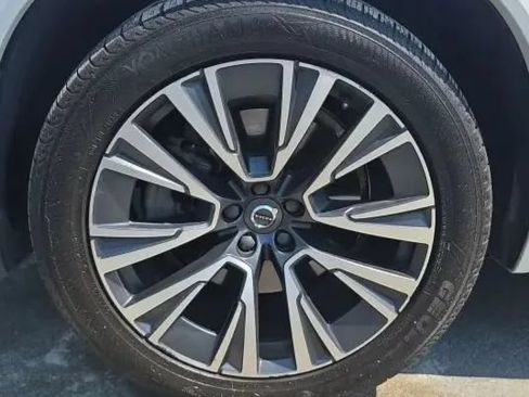Used 2022 Volvo XC90 T6 Momentum w/ Advanced Package AWD/4WD image 59