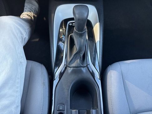 Used 2024 Toyota Corolla SE image 23