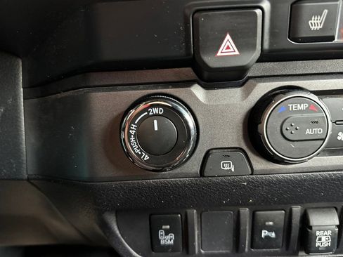 Used 2022 Toyota Tacoma TRD Sport w/ TRD Premium Sport Package image 37