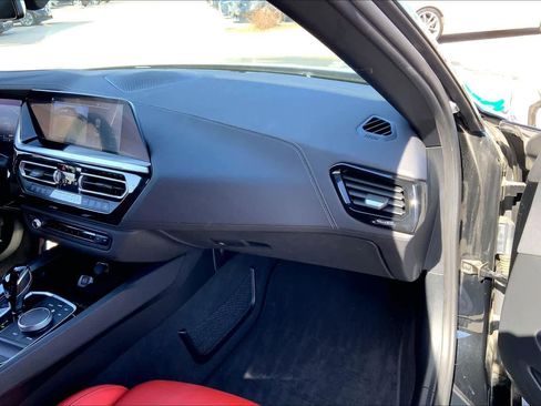 Used 2023 BMW Z4 sDrive30i w/ Premium Package image 15