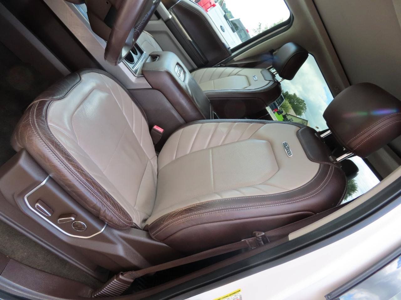 Used 2018 Ford F350 Limited AWD/4WD image 28