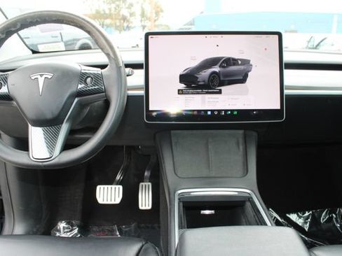 Used 2022 Tesla Model Y Performance AWD/4WD image 12