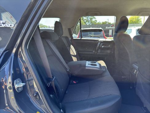 Used 2024 Toyota 4Runner TRD Off-Road image 37