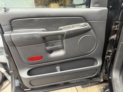 Used 2005 Dodge Ram 1500 Truck SLT image 15