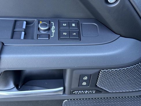 Certified 2023 Land Rover Defender 90 X AWD/4WD image 29