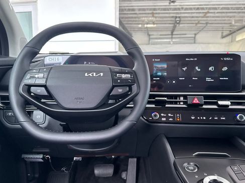 New 2026 Kia Sportage S AWD/4WD image 14