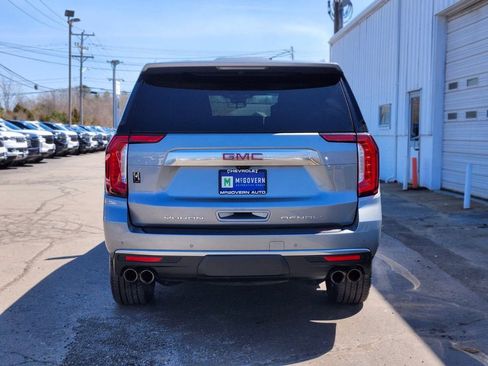Used 2023 GMC Yukon Denali w/ Denali Reserve Package AWD/4WD image 4