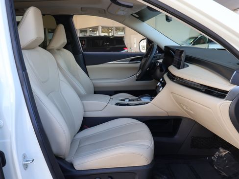 Certified 2023 INFINITI QX60 Luxe w/ Cargo Package image 25