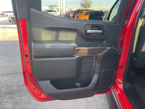 Certified 2021 Chevrolet Silverado 1500 LT Trail Boss w/ Convenience Package II image 19