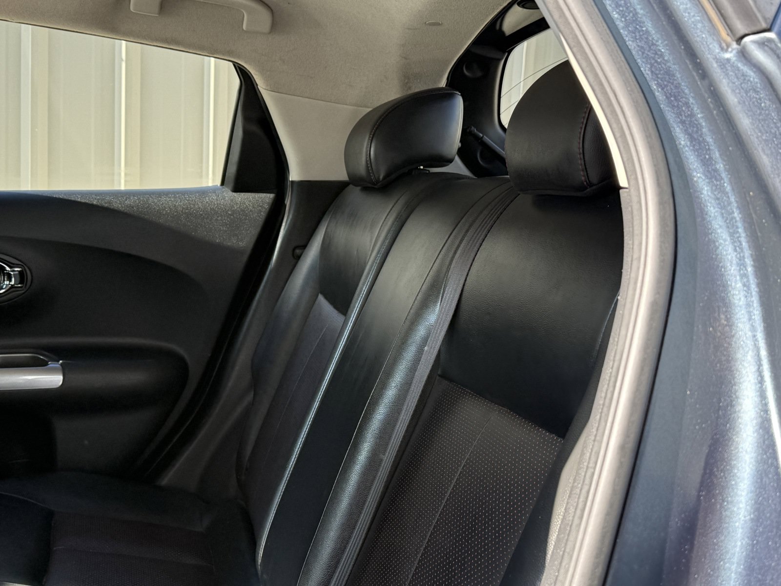 Used 2013 Nissan Juke SL FWD image 21