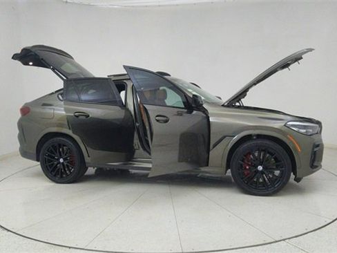 Used 2022 BMW X6 M50i w/ Premium Package image 75