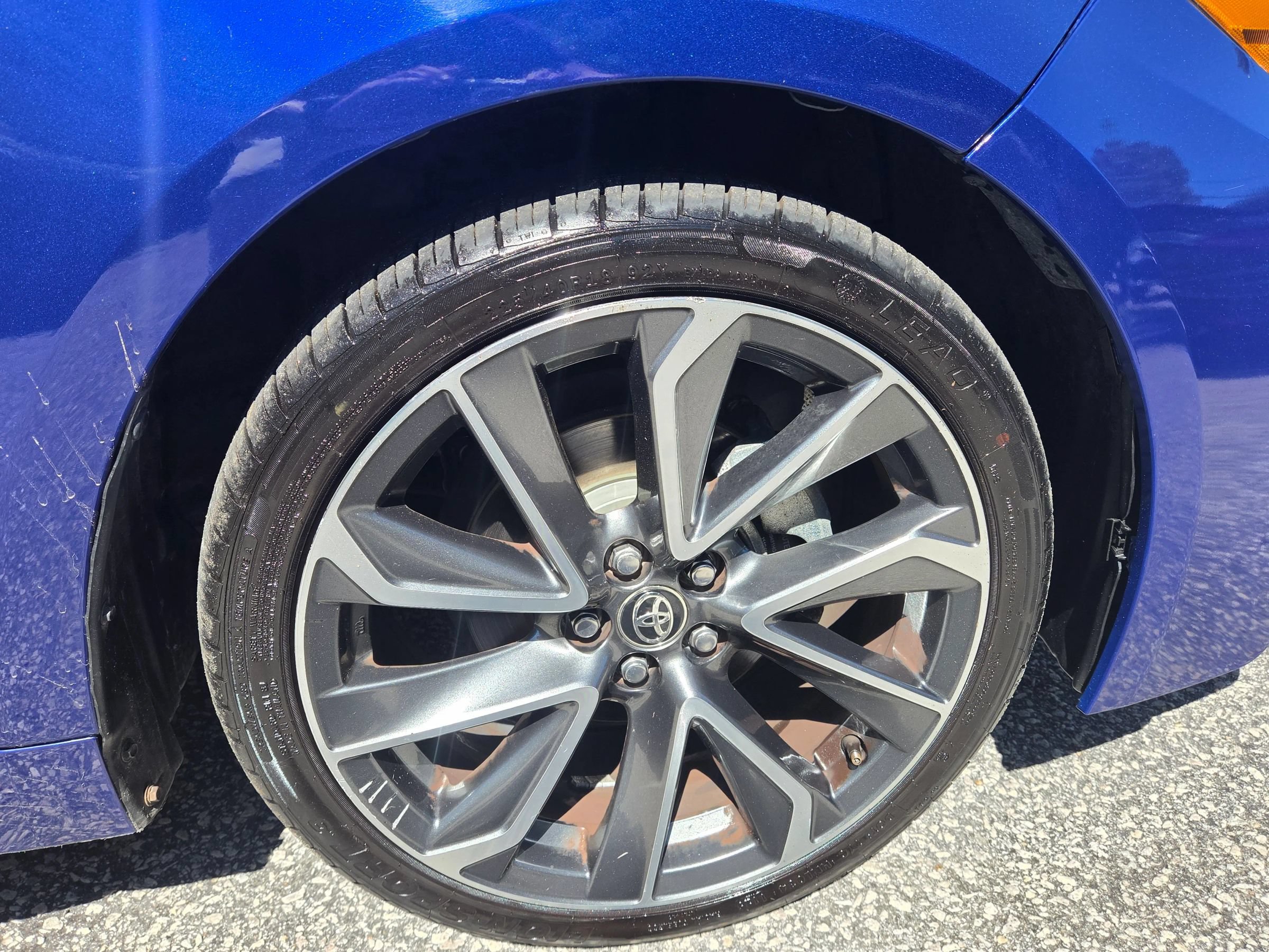 Used 2021 Toyota Corolla SE w/ SE Premium Package FWD image 11